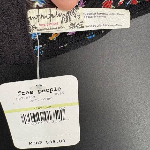 NWT Intimately Free People Black Floral Sheer Bralette Size 32B Black Ditsy - Picture 4 of 5